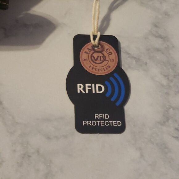 NWT Vaan & Co. Wallet and Phone Holder - Picture 9 of 9